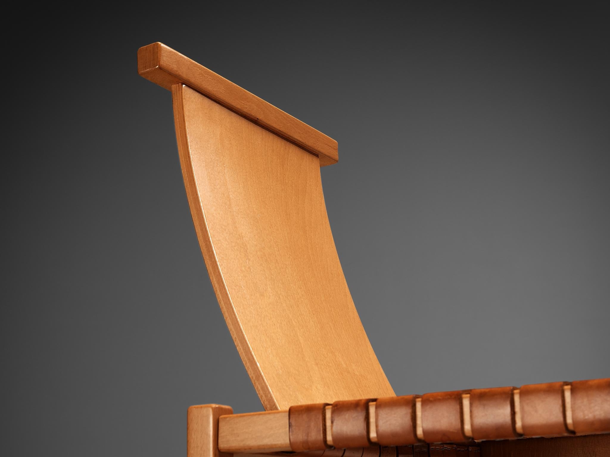 https://a.1stdibscdn.com/italian-pair-of-dining-chairs-with-woven-leather-seats-for-sale-picture-7/f_9331/f_399064221717150285363/50112978_12__master.jpg