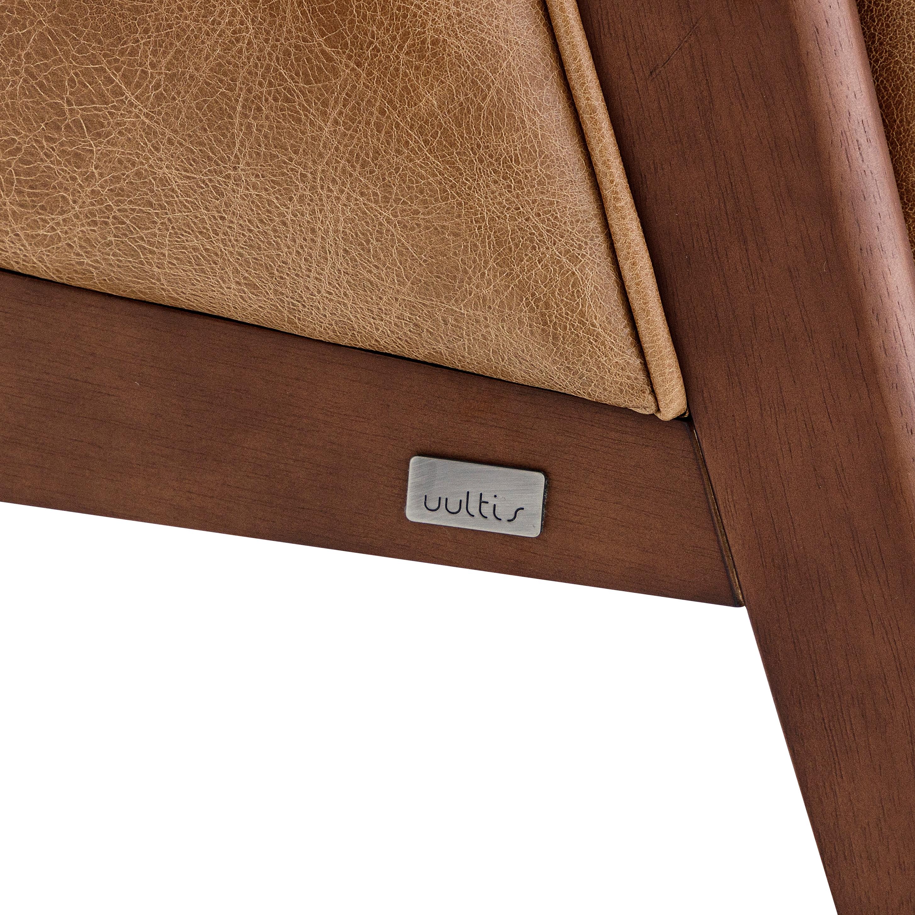 https://a.1stdibscdn.com/abra-armchair-in-brown-leather-and-walnut-finish-for-sale-picture-5/f_52822/f_274326921645137481152/50115308_POLTRONA_MAD_9803_ABRA_2070_COU_G8_149TC_EXP_07_master.JPG