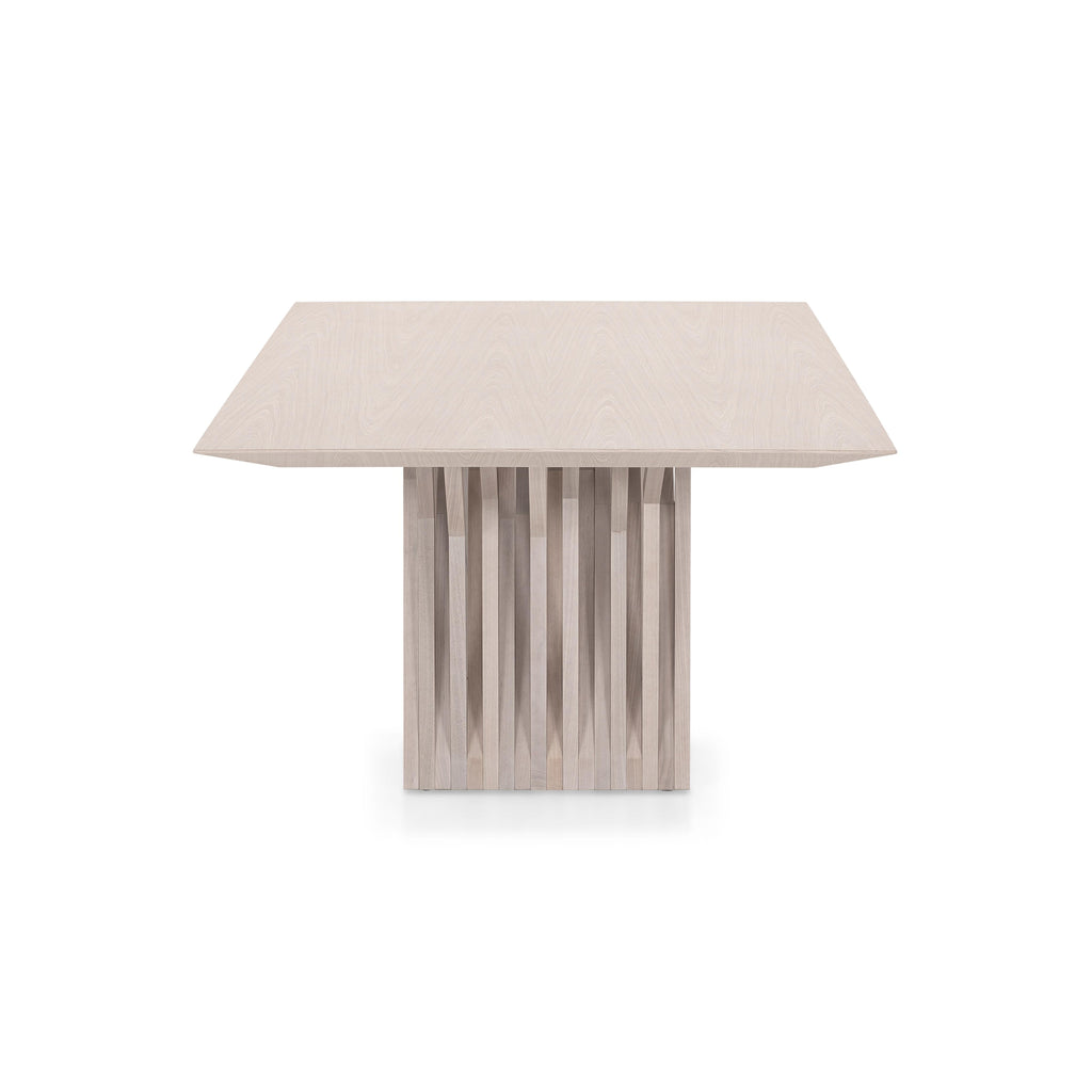https://a.1stdibscdn.com/radi-dining-table-in-dover-oak-98-for-sale-picture-9/f_52822/f_407023421721405430851/50154904_MESA_DE_JANTAR_MAD_9021_250X120_RADI_CANTO_QUADRADO_153TC_153CV_03_master.jpg