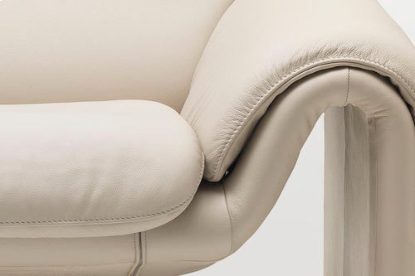https://a.1stdibscdn.com/de-sede-ds-2011-armchair-in-off-white-leather-by-de-sede-design-team-for-sale-picture-7/f_16392/f_324046021769597195020/50212_8214457_1__master.jpg