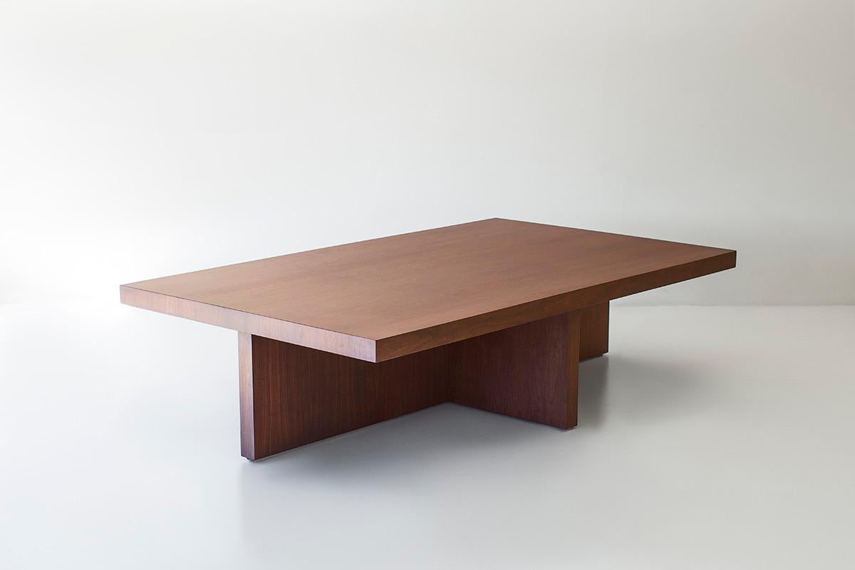 https://a.1stdibscdn.com/bertu-coffee-table-oakley-walnut-coffee-table-walnut-for-sale-picture-4/f_9720/f_473915121762353801867/51474186_Walnut_Coffee_Table_71620762_master.jpeg