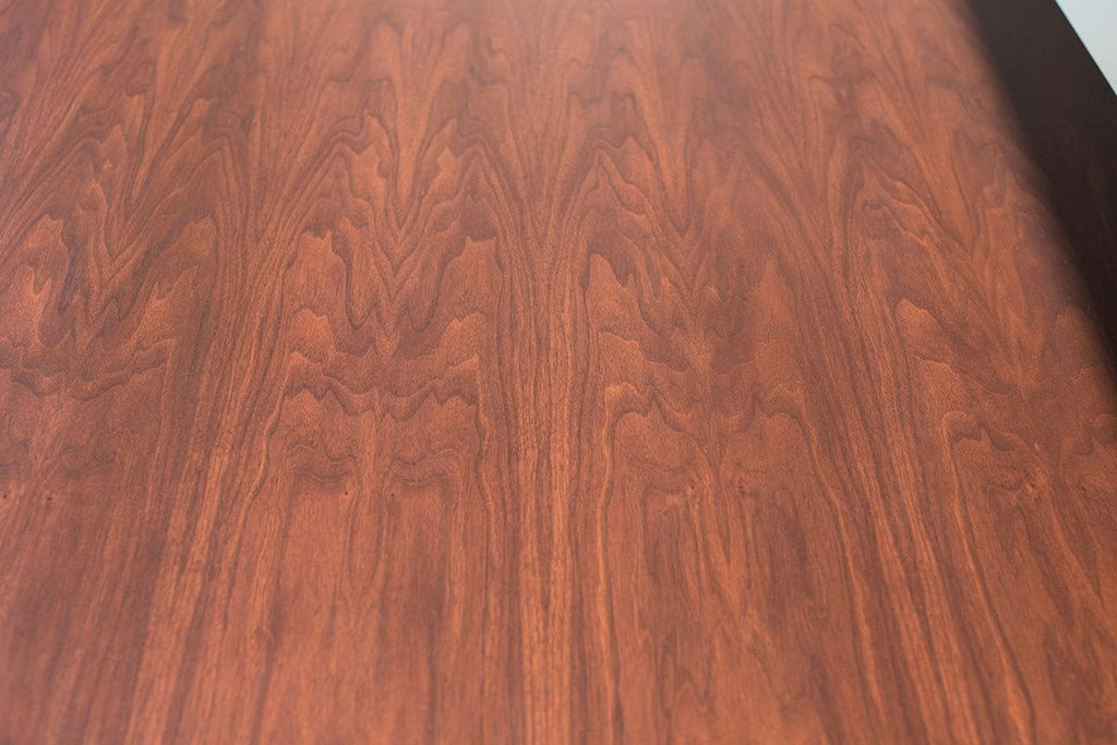 https://a.1stdibscdn.com/bertu-coffee-table-oakley-walnut-coffee-table-walnut-for-sale-picture-7/f_9720/f_473915121762353802211/51474186_Walnut_Coffee_Table_71620788_master.jpeg