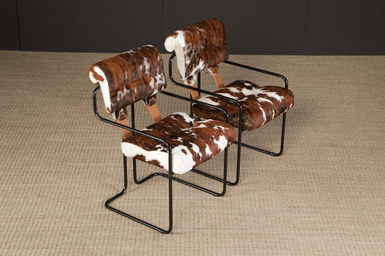 https://a.1stdibscdn.com/pair-of-cowhide-leather-tucroma-armchairs-by-guido-faleschini-for-mariani-new-for-sale-picture-6/f_13302/f_394542421714164412366/_53A4559_master.jpg?width=768