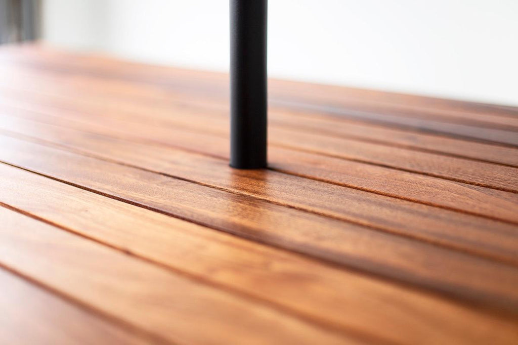 https://a.1stdibscdn.com/bertu-patio-furniture-chile-slatted-top-dining-table-mahogany-teak-oil-for-sale-picture-7/f_9720/f_473911321762352608358/54283639_Slatted_Top_Dining_Table_24860188_master.jpeg