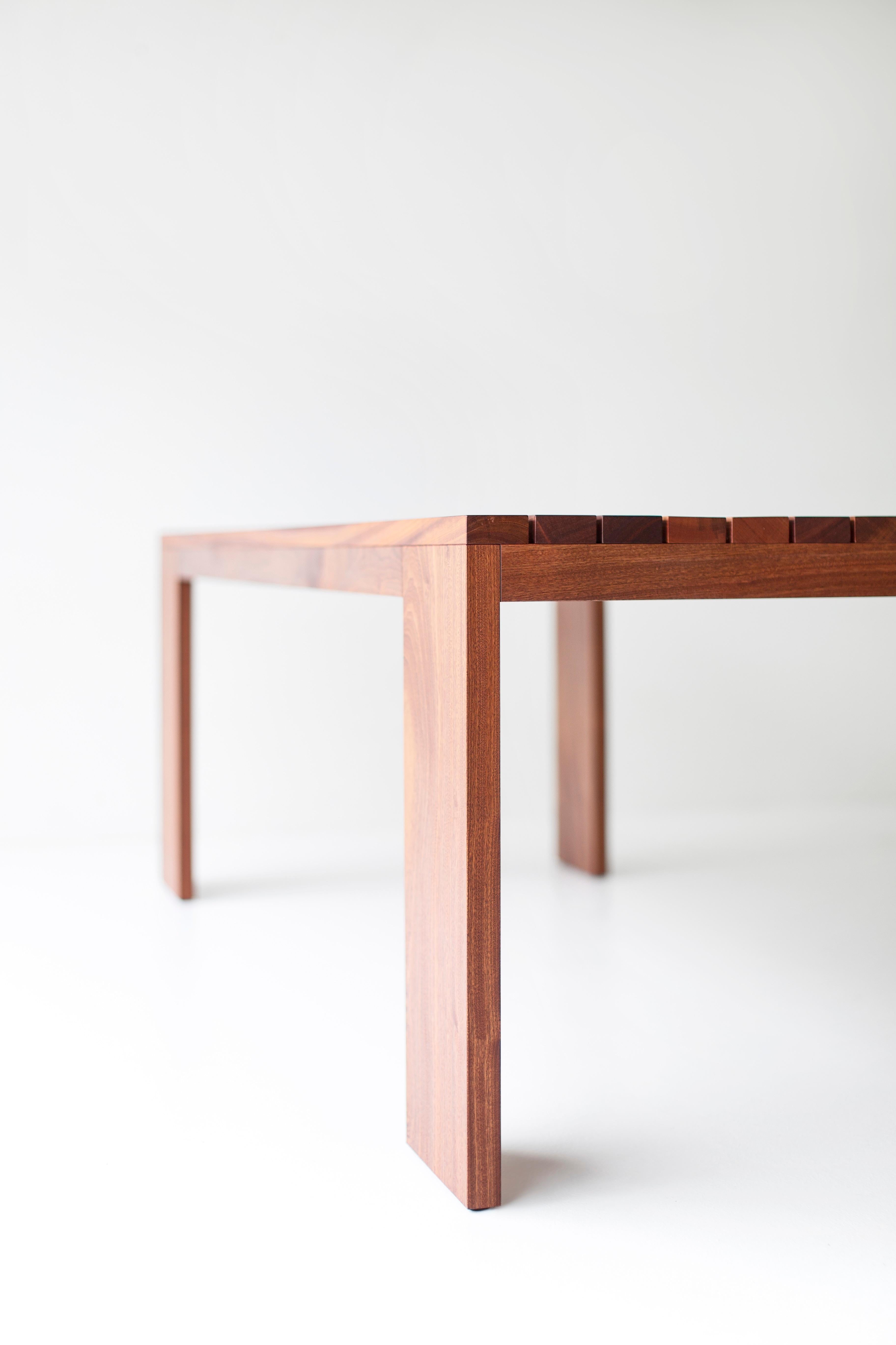 https://a.1stdibscdn.com/bertu-patio-furniture-chile-slatted-top-dining-table-mahogany-teak-oil-for-sale-picture-8/f_9720/f_473911321762352609596/54283639_Slatted_Top_Dining_Table_24860189_master.jpeg