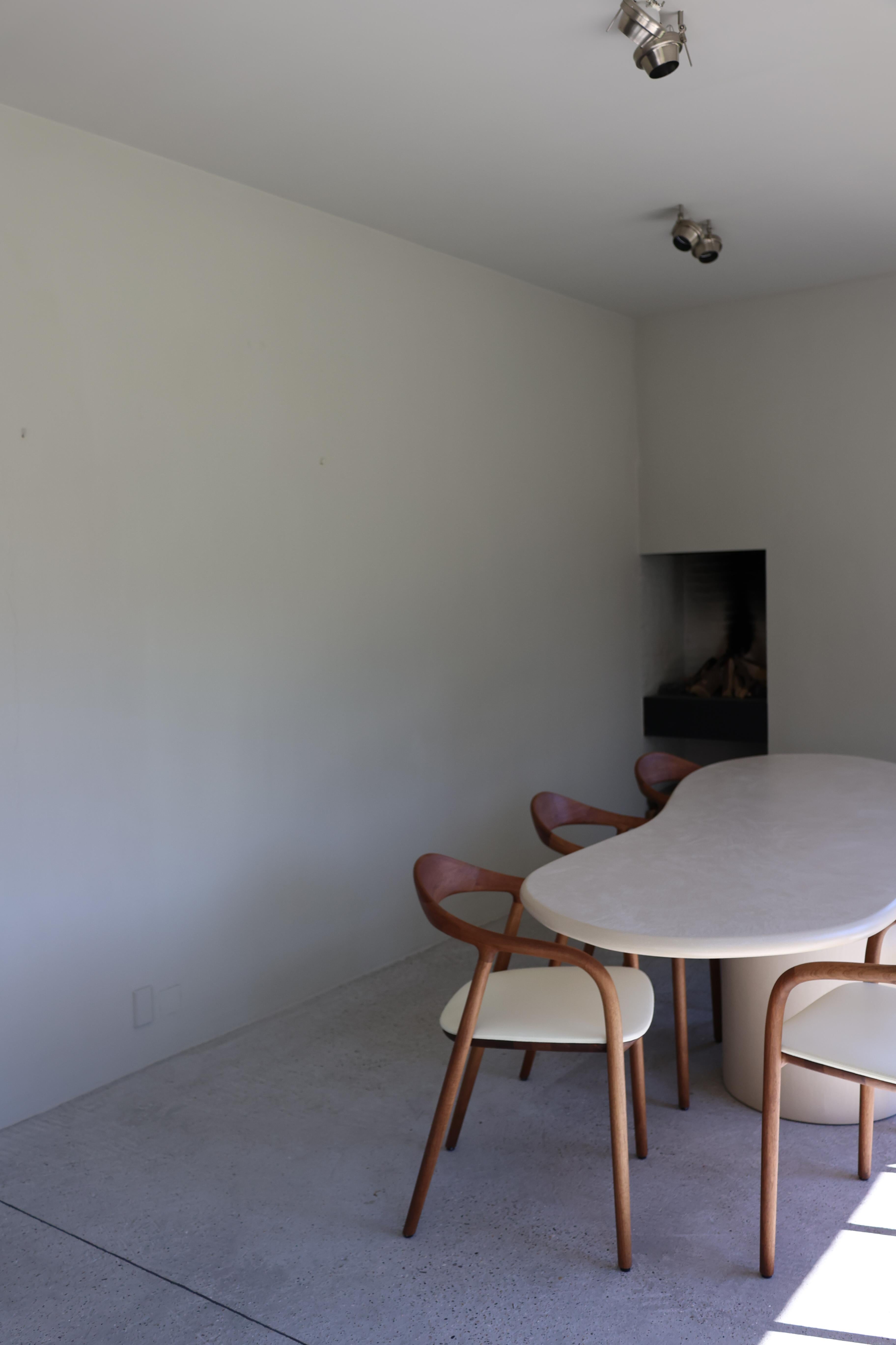 https://a.1stdibscdn.com/aimi-dining-table-by-kasanai-for-sale-picture-5/f_12192/f_391070821712084999965/557A2473_master.jpg