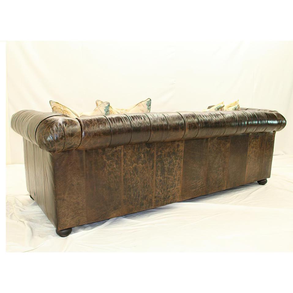 https://a.1stdibscdn.com/custom-classic-chesterfield-sofa-for-sale-picture-6/f_8038/f_187364321587060699178/56949_151159598260271_1507334_o_copy_2_sharpen_focus_master.jpg
