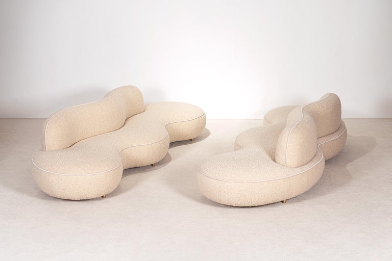 https://a.1stdibscdn.com/pair-of-jim-sofas-xl-size-by-proisy-studio-for-sale-picture-8/f_15322/f_471841821761309740385/56_master.jpg?width=768