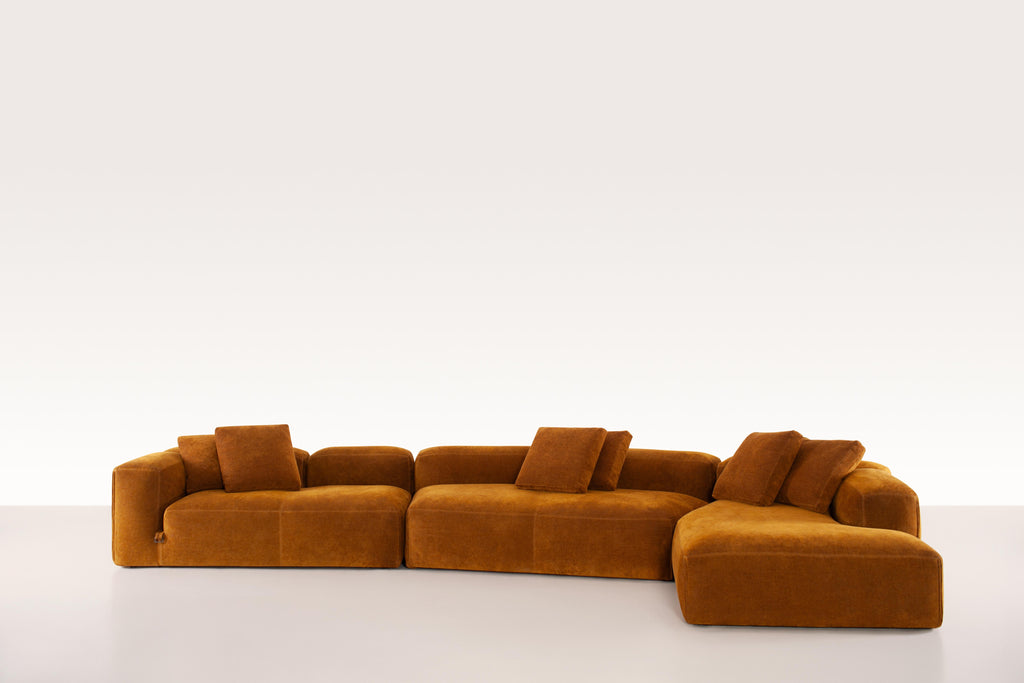 https://a.1stdibscdn.com/customizable-tacchini-le-mura-xl-modular-sofa-by-mario-bellini-for-sale-picture-6/f_44652/f_452327721748534117733/57_PS_TACCHINI_Mario_Bellini_Le_Mura_XL_master.jpg