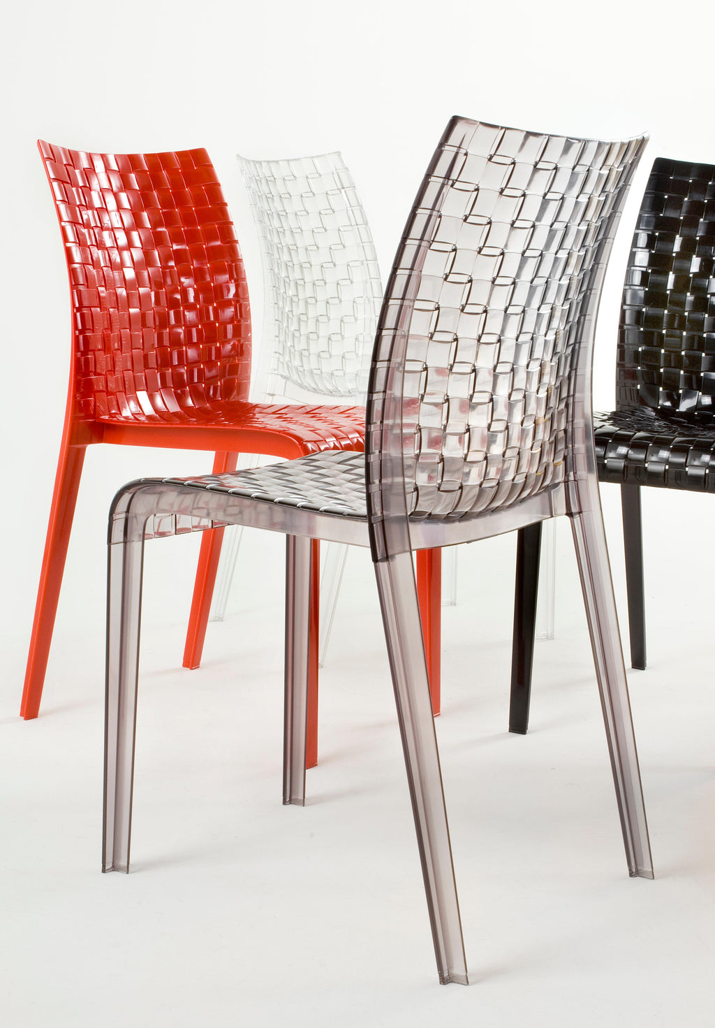 https://a.1stdibscdn.com/kartell-ami-ami-chair-in-red-by-tokujin-yoshioka-for-sale-picture-4/f_45362/f_238315021621366405910/5820_Group_3_master.jpg