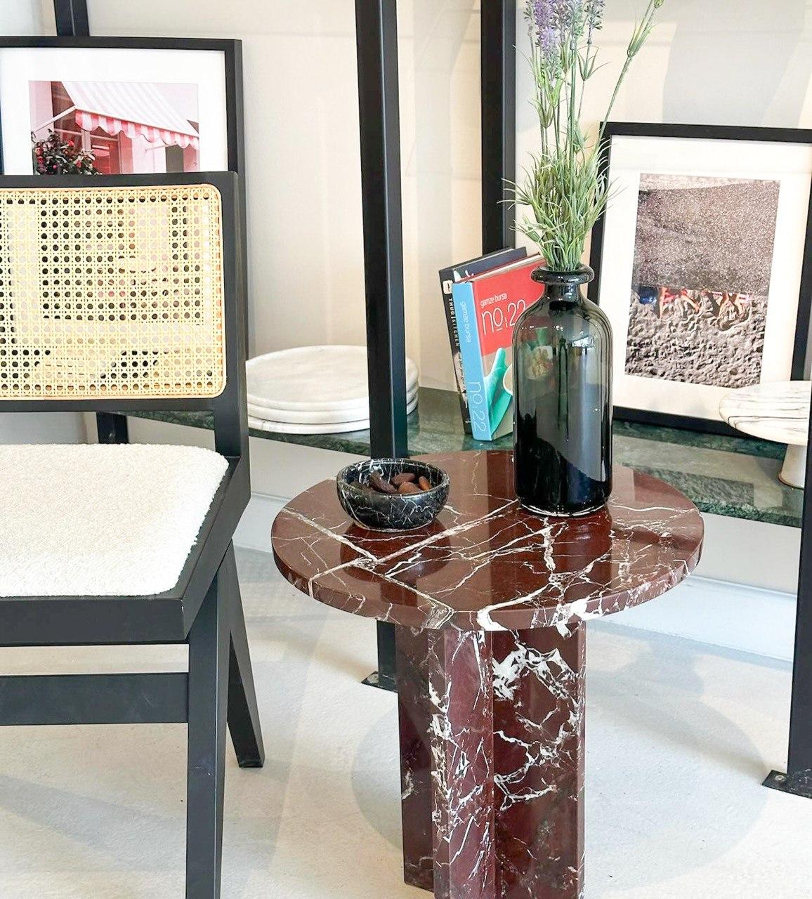 https://a.1stdibscdn.com/red-marble-side-table-red-marble-coffee-table-rosso-levanto-end-table-for-sale-picture-5/f_91932/f_450192321747218961885/5843956013491929700_master.jpg