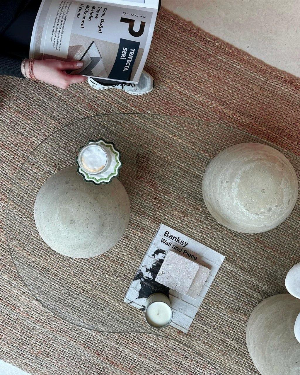 https://a.1stdibscdn.com/glass-italian-travertine-coffee-table-natural-stone-coffee-table-for-sale-picture-6/f_91932/f_450193221747220359913/5843956013491929711_master.jpg
