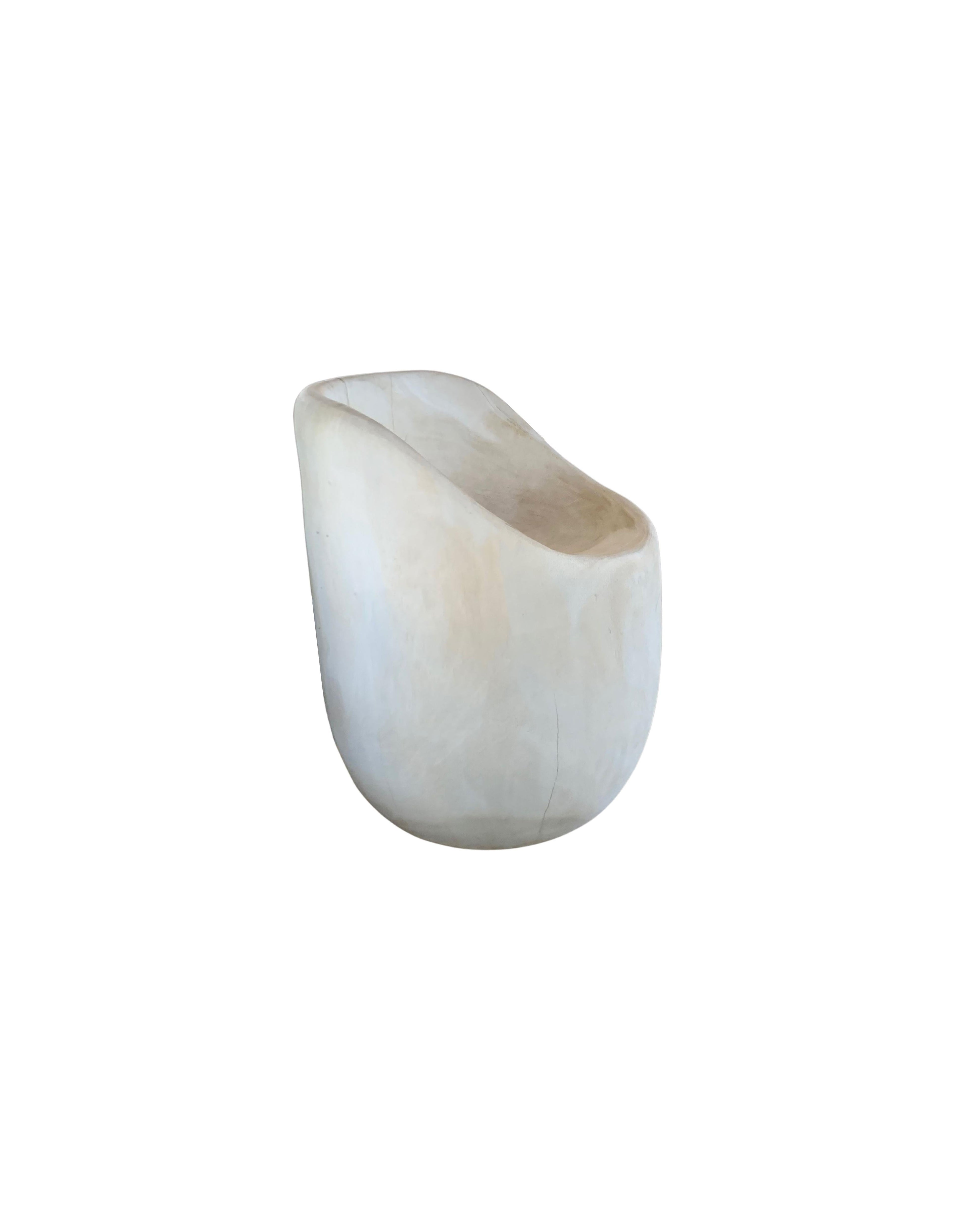 https://a.1stdibscdn.com/sculptural-chair-carved-from-solid-mango-wood-modern-organic-for-sale-picture-5/f_58812/f_297064721658553839937/5_5_master.jpg