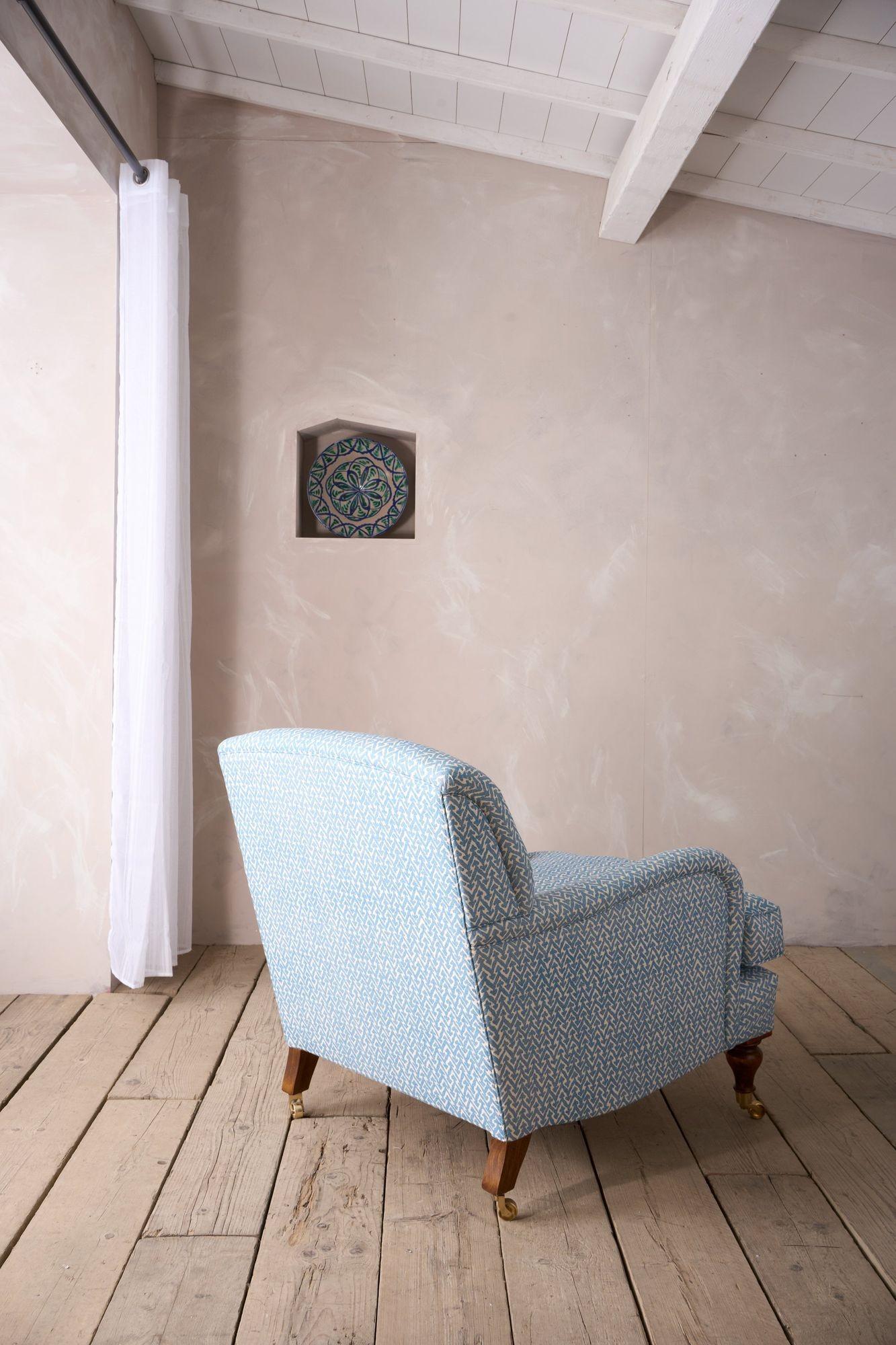 https://a.1stdibscdn.com/the-rathmell-armchair-for-sale-picture-6/f_68092/f_404215221719852098139/5_RATHMELL_CHAIR6484_master.jpeg