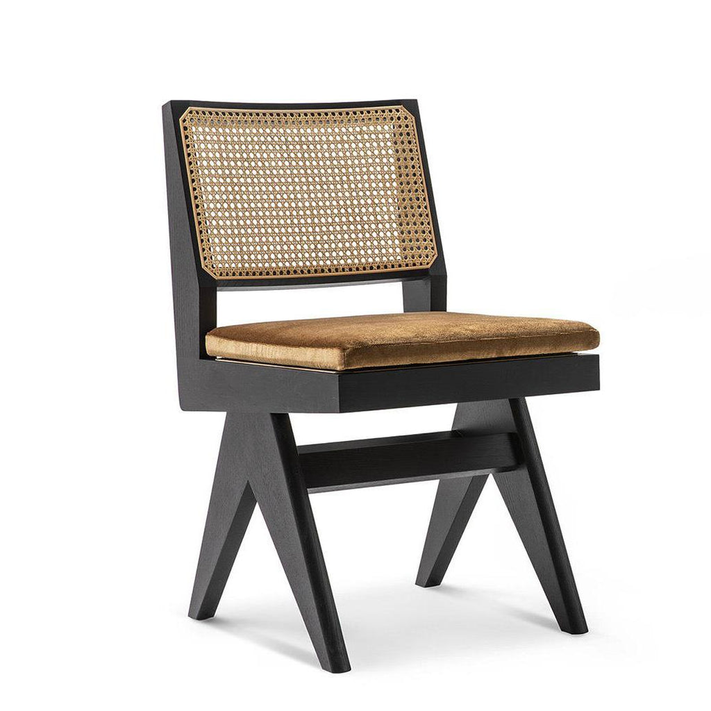 https://a.1stdibscdn.com/set-of-two-pierre-jeanneret-055-capitol-complex-chairs-by-cassina-for-sale-picture-3/f_14272/f_311091821667381898477/5_cassina_capitol_complex_chair_capitol_complex_office_chair_hommage_o_pierre_jeanneret_cassina_rd_master.jpg