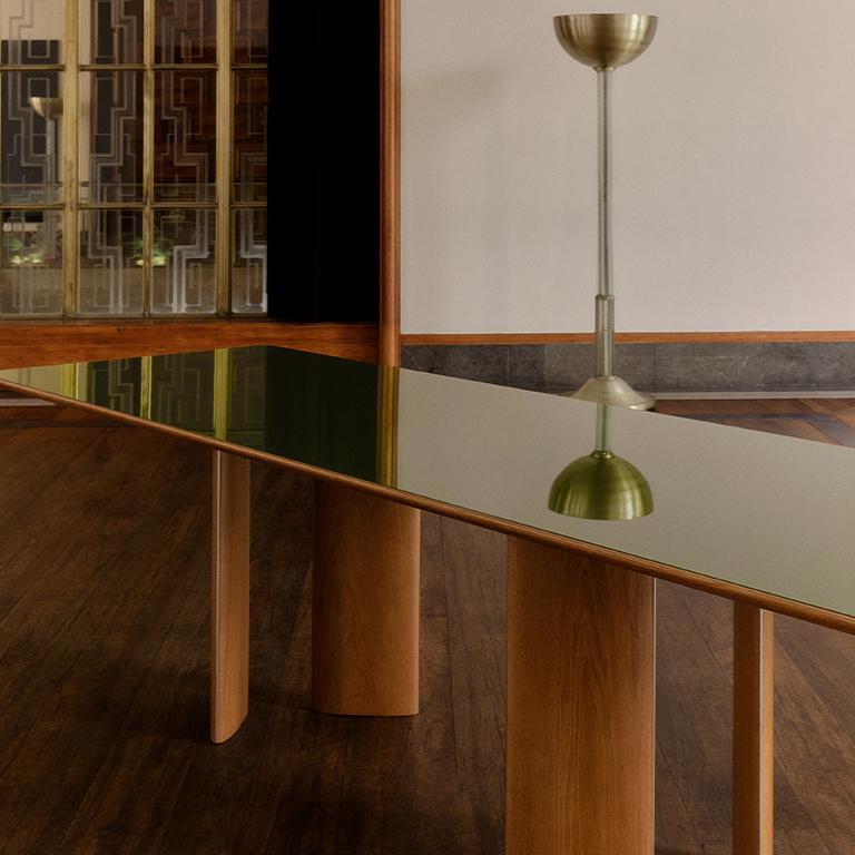 https://a.1stdibscdn.com/lacquered-glass-and-honey-oak-wood-dining-table-by-tatjana-von-stein-france-for-sale-picture-5/f_89372/f_357037721692177489970/5_master.jpg
