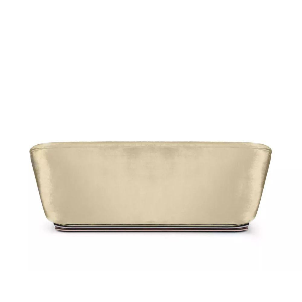 https://a.1stdibscdn.com/mia-sofa-for-sale-picture-5/f_74772/f_425904121733327846888/5_master.jpg