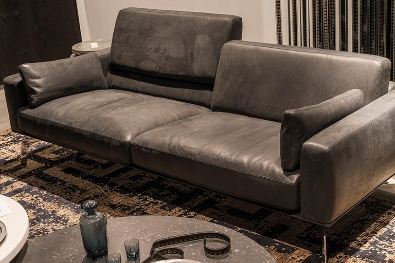 https://a.1stdibscdn.com/de-sede-ds-87-two-seat-sofa-in-hazel-upholstery-by-antonella-scarpitta-for-sale-picture-5/22569652/f_324068721674643543462/5_master.jpg?width=768
