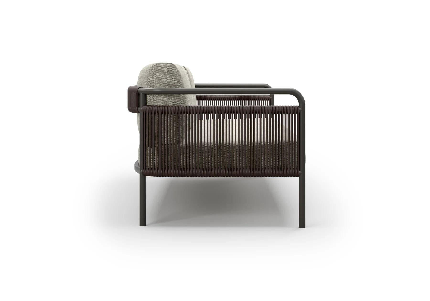 https://a.1stdibscdn.com/link-terra-wicker-and-powder-coated-aluminum-three-seater-outdoor-sofa-by-snoc-for-sale-picture-6/f_12192/f_452991821748970207706/5_master.jpg