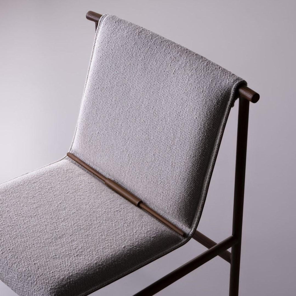 https://a.1stdibscdn.com/tenda-chair-tiago-curioni-stainless-steel-or-wood-and-leather-contemporary-st-for-sale-picture-8/f_31871/f_479076421765276384794/5_master.jpg