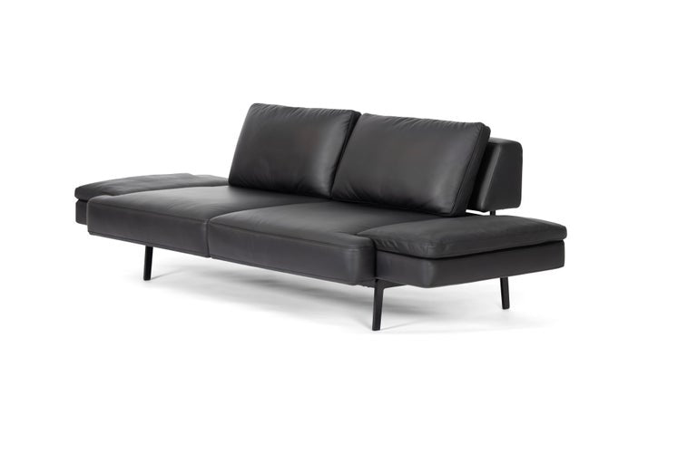 https://a.1stdibscdn.com/de-sede-ds-747-23-multifunctional-sofa-in-black-leather-seat-and-back-upholstery-for-sale-picture-5/22569652/f_324478421674816913190/5_master.jpg?width=768
