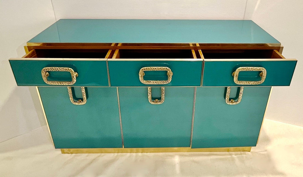 https://a.1stdibscdn.com/bespoke-italian-art-design-brass-metallic-emerald-blue-glass-dresser-sideboard-for-sale-picture-5/f_9112/f_325043521675107533222/5a_master.jpeg