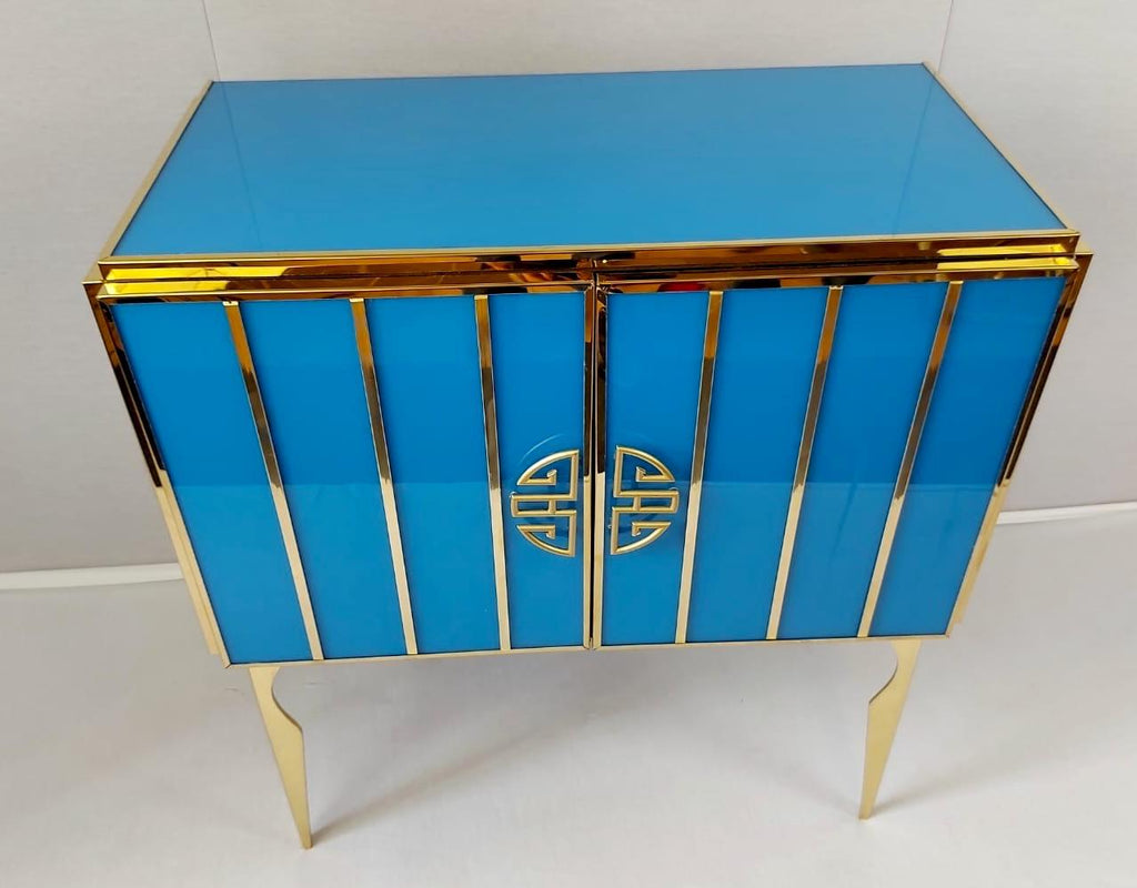 https://a.1stdibscdn.com/midcentury-style-brass-and-colored-murano-glass-bar-cabinet-2020-for-sale-picture-16/f_9859/f_235000421619196345665/5d9f2c9a_2343_49b8_ba1d_40f52aa4ac3d_master.JPG