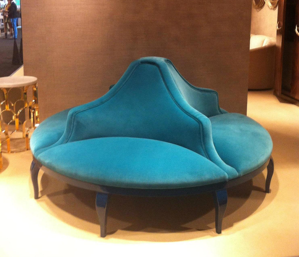 https://a.1stdibscdn.com/victorian-style-round-sofa-in-cotton-satin-for-sale-picture-10/f_27693/f_329277621677652018587/616311_595883920426846_789622205_o_master.jpg