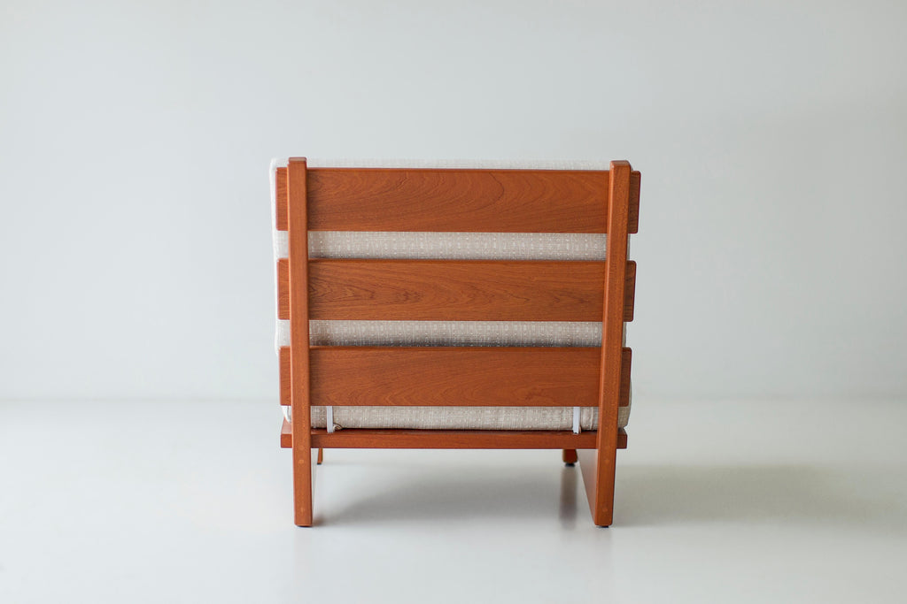 https://a.1stdibscdn.com/bertu-outdoor-chair-sutton-slatted-patio-chair-natural-mahogany-for-sale-picture-9/f_9720/f_466090821757515918339/61723824_Slatted_Patio_Chair_62262590_master.jpg