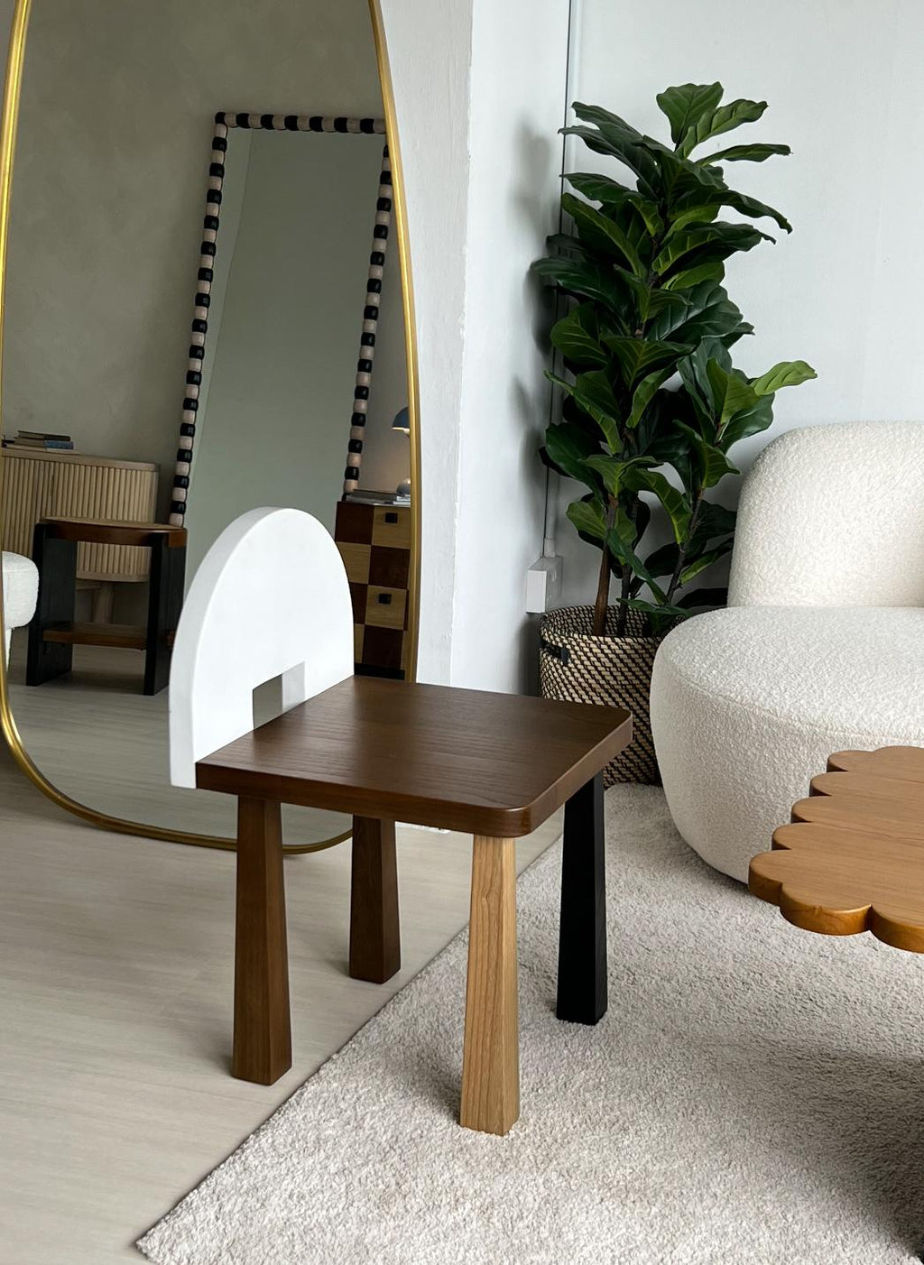 https://a.1stdibscdn.com/luna-chair-for-sale-picture-2/f_80822/f_329229921677107004317/62331d85ca488842cb90f8bf_Screen_Shot_2022_03_17_at_7_37_34_PM_master.jpg
