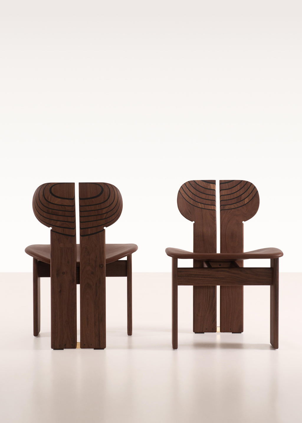 https://a.1stdibscdn.com/new-and-made-to-order-customizable-tacchini-africa-chair-by-afra-tobia-scarpa-for-sale-picture-4/f_44652/f_452340421748537422848/62_PS_TACCHINI_Tobia_Scarpa_Africa_master.jpg