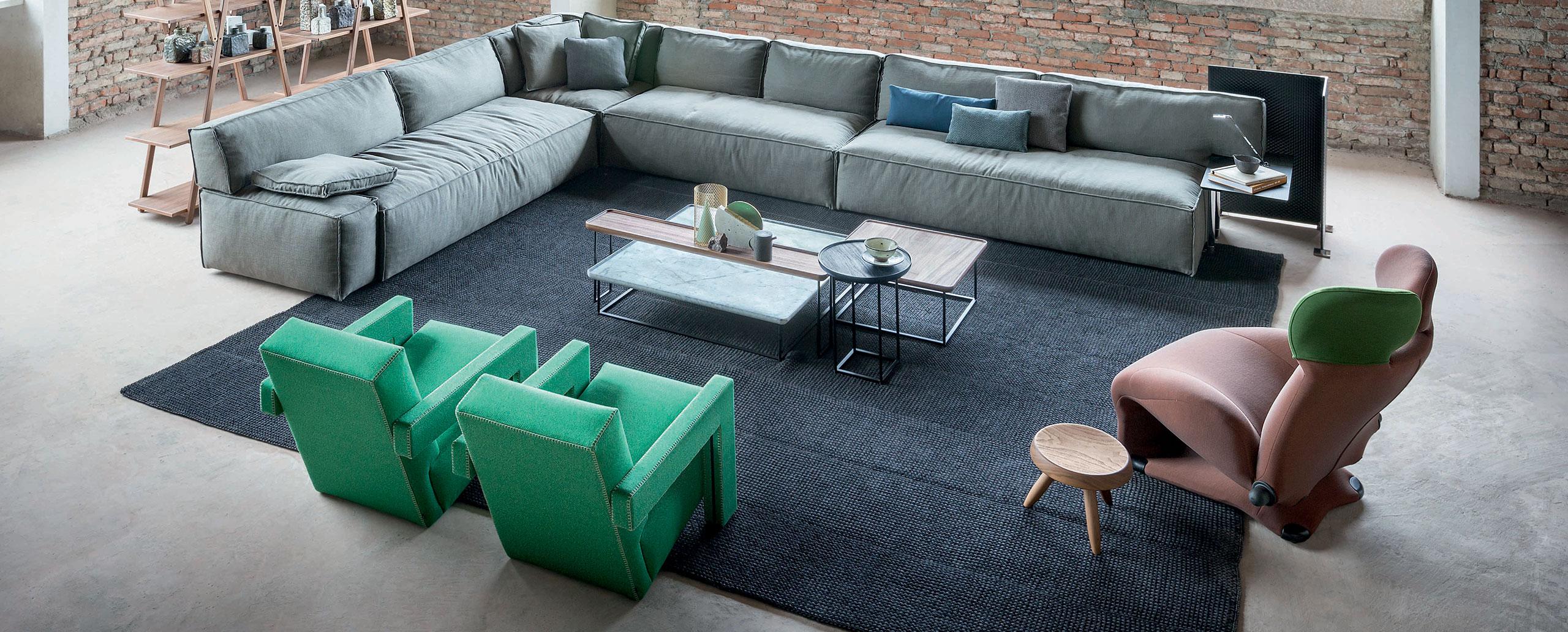https://a.1stdibscdn.com/gerrit-thomas-rietveld-utrech-armchair-by-cassina-for-sale-picture-8/f_14272/f_277766321647255613228/637_utrecht_armchair_5_master.jpg