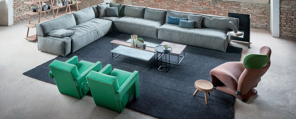 https://a.1stdibscdn.com/gerrit-thomas-rietveld-utrech-armchair-by-cassina-for-sale-picture-6/f_14272/f_391515621712335329272/637_utrecht_armchair_5_master.jpg