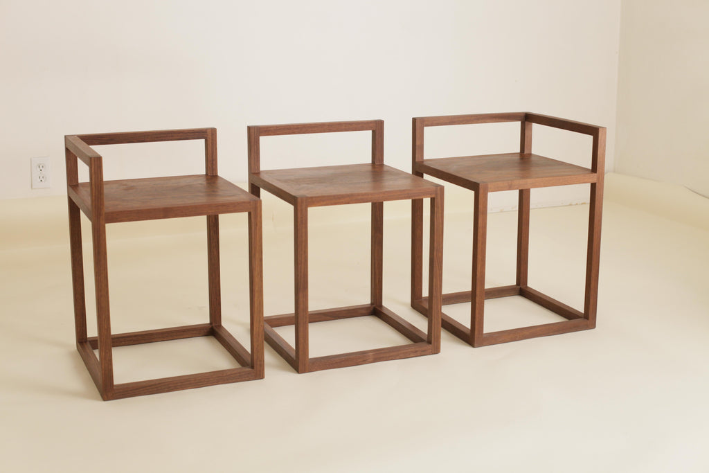 https://a.1stdibscdn.com/donald-judd-inspired-bench-seating-trio-in-walnut-by-boyd-allister-for-sale-picture-2/f_61282/f_269281821642295724095/63A86B1E_02E6_4252_9610_8599DDC188B0_master.jpeg