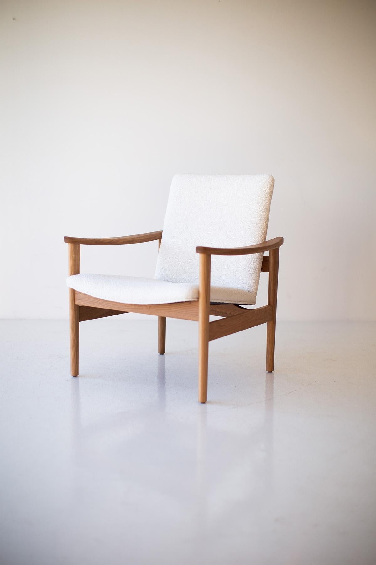 https://a.1stdibscdn.com/craftassociates-chair-peabody-oak-occasional-chair-upholstered-for-sale-picture-8/f_9720/f_375832321702659422871/66311960_oak_occasional_chair_60487989_master.jpg