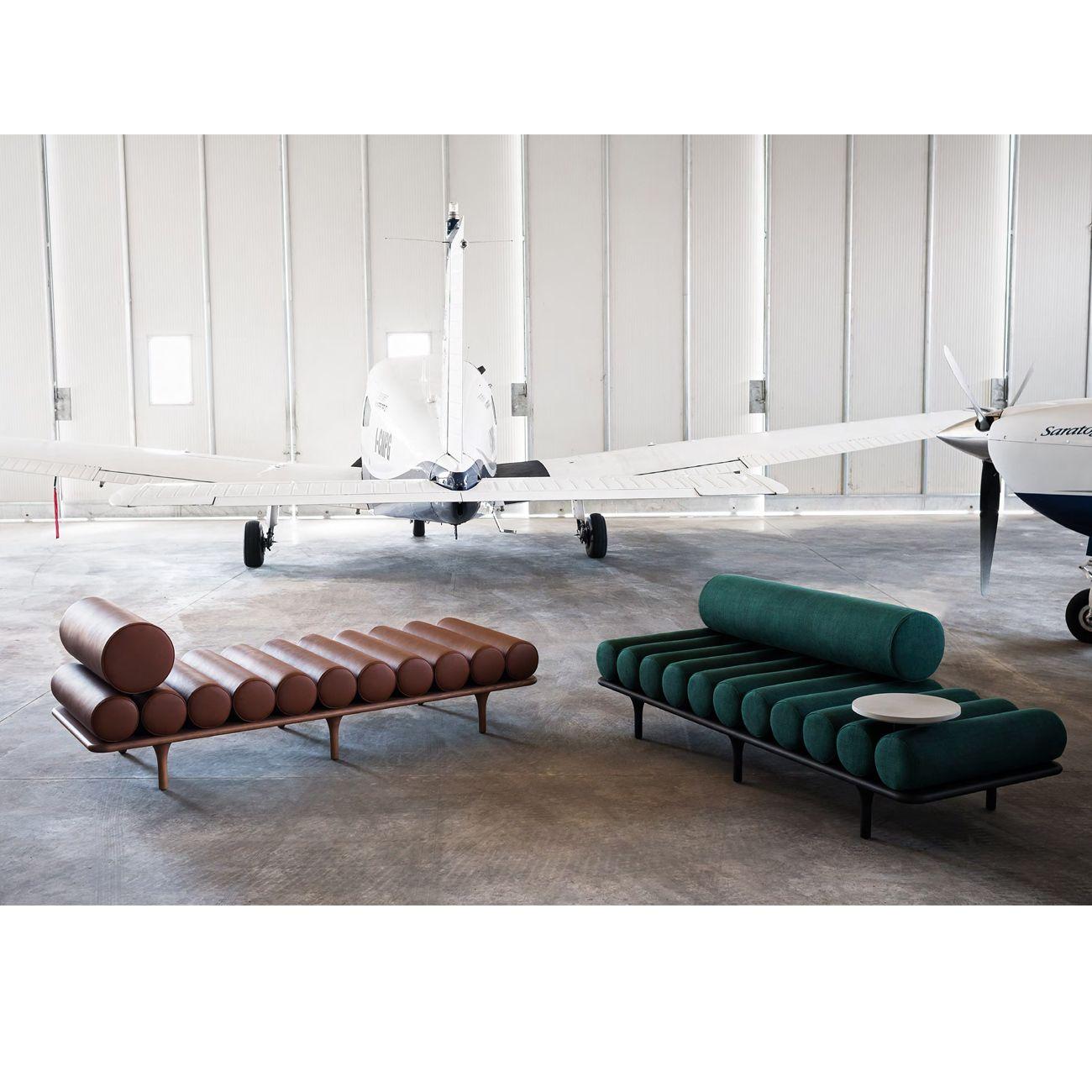 https://a.1stdibscdn.com/tacchini-five-to-nine-sofa-daybed-with-headrest-designed-by-studiopepe-for-sale-picture-8/f_44652/1607377593404/66fdf7681021d1ca76faeed511566237_master.jpg