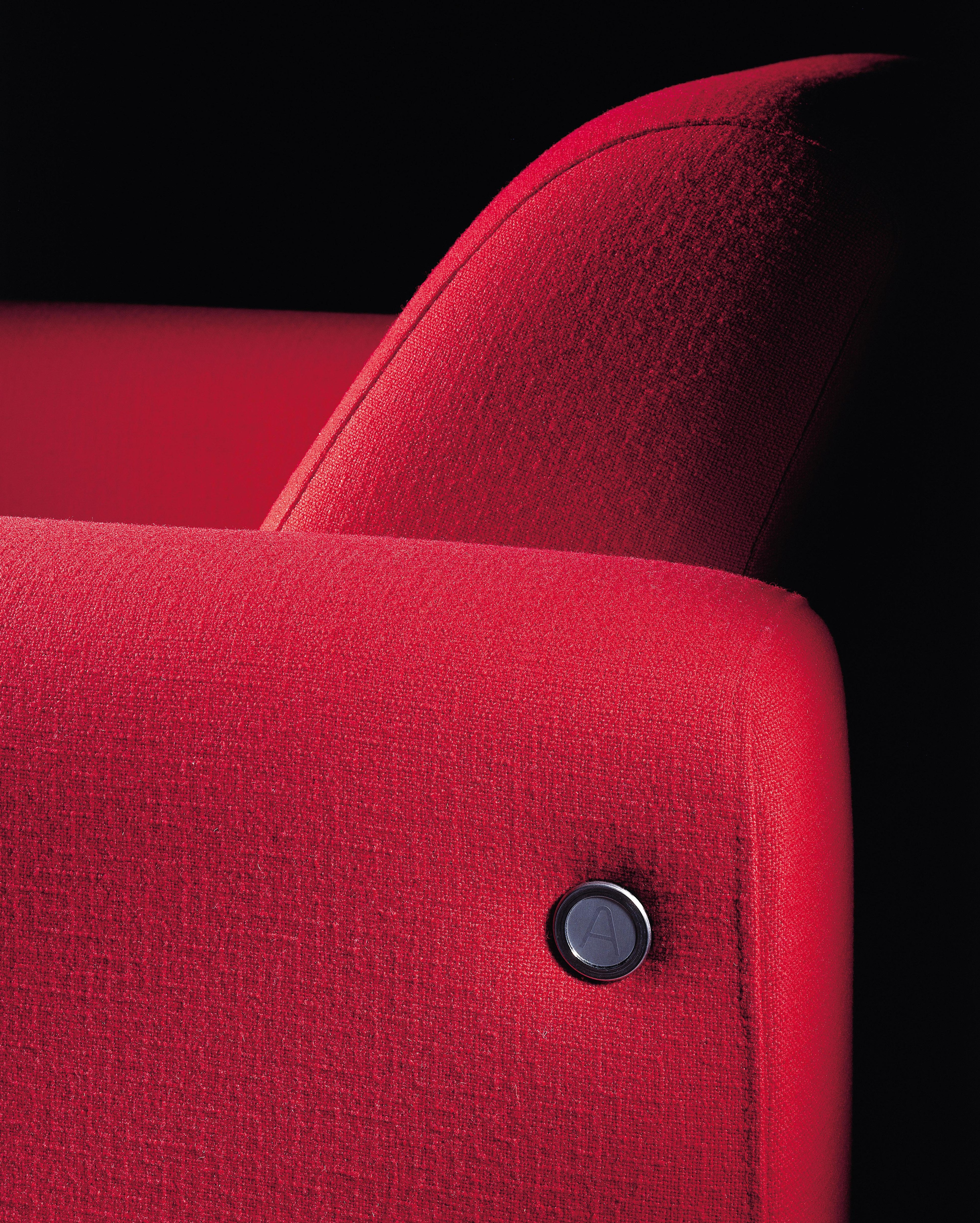 https://a.1stdibscdn.com/artifort-691-sofa-for-sale-picture-3/f_44642/f_268635921641931841192/691_D00_01H_master.jpg