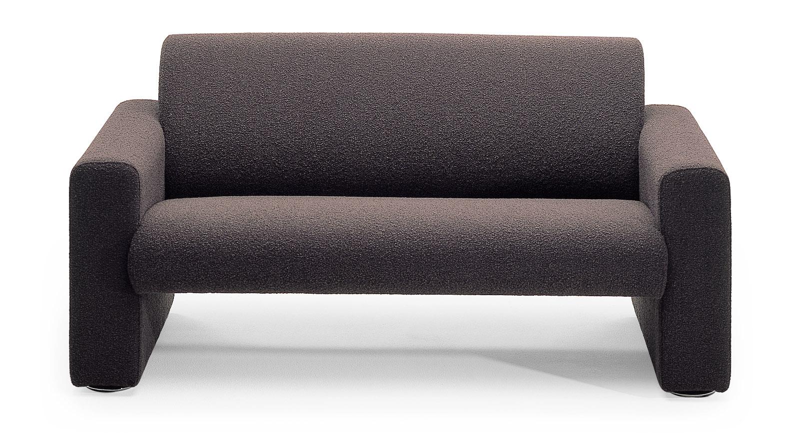 https://a.1stdibscdn.com/artifort-691-sofa-for-sale-picture-4/f_44642/f_268635921641931813356/691_P00_03H_master.jpg