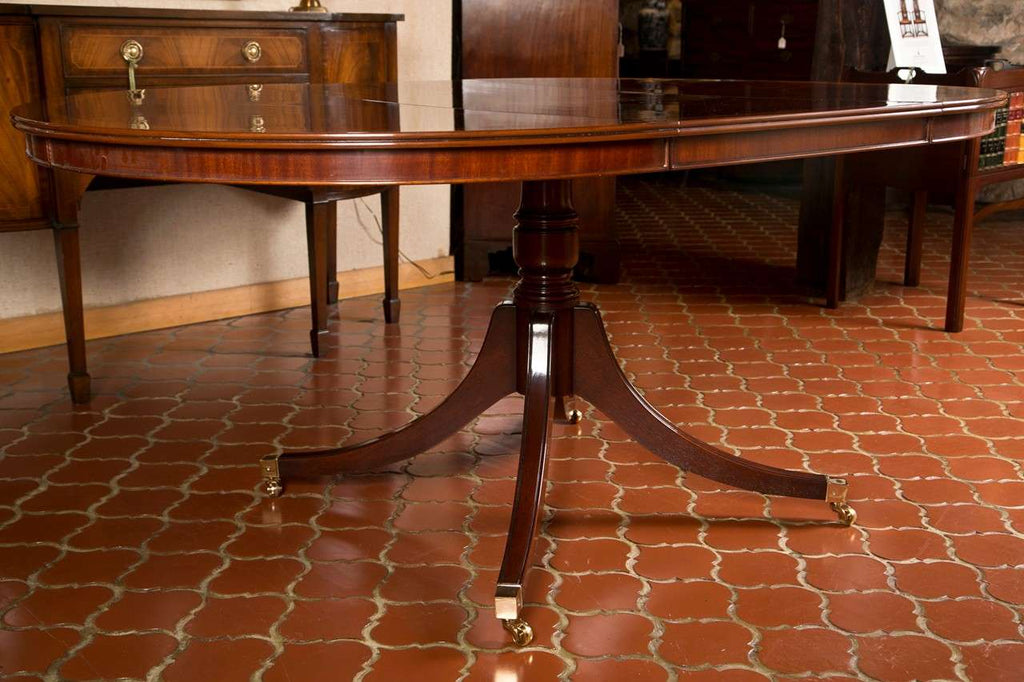 https://a.1stdibscdn.com/archivesE/1stdibs/031513/MillHouseAntiquesCT2//2/6K1A5173.jpg