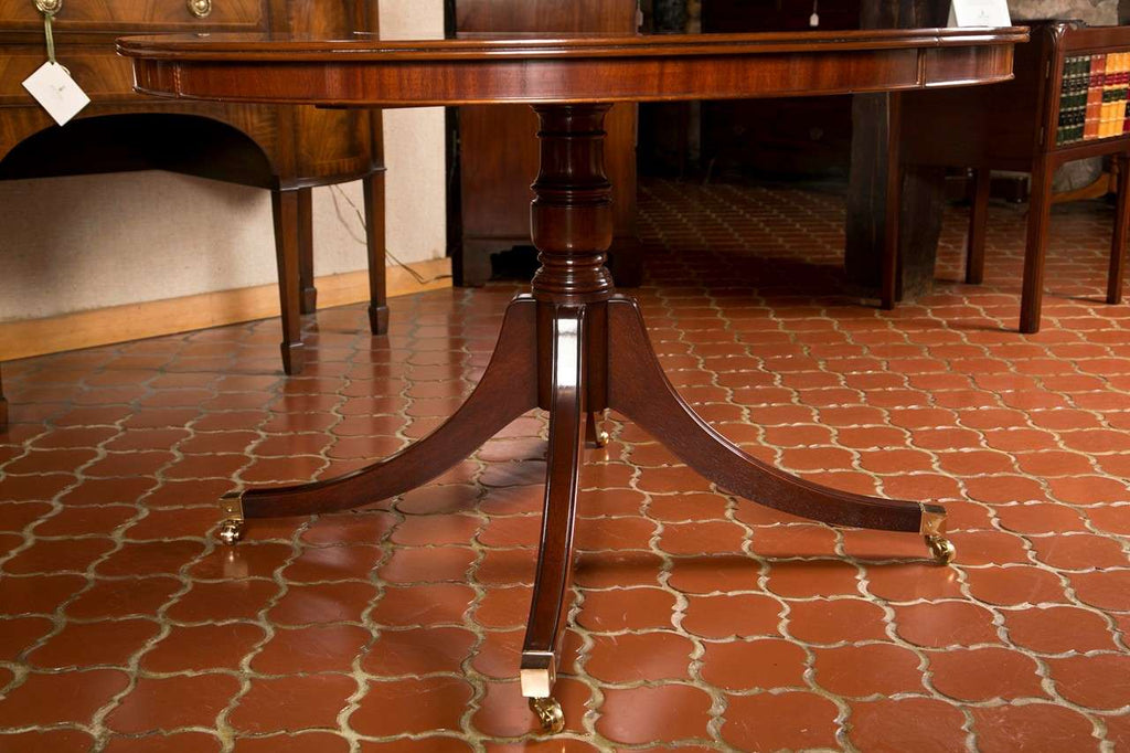 https://a.1stdibscdn.com/archivesE/1stdibs/031513/MillHouseAntiquesCT2//2/6K1A5189.jpg