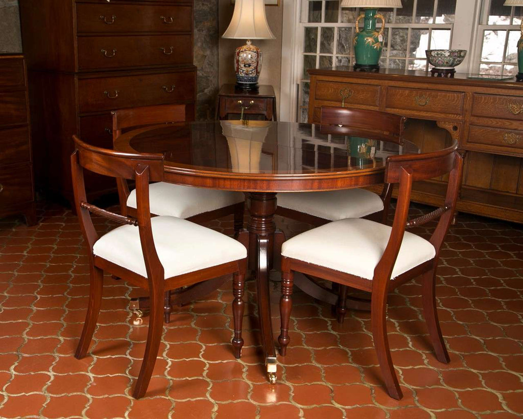 https://a.1stdibscdn.com/archivesE/1stdibs/031513/MillHouseAntiquesCT2//2/6K1A5199.jpg