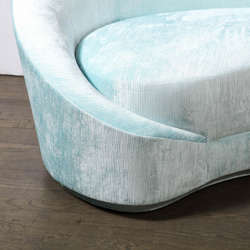 https://a.1stdibscdn.com/1940s-style-modernist-custom-sweeping-curved-sofa-in-aquamarine-velvet-for-sale-picture-3/f_7934/f_345446821685555438160/6R1A7463_master.jpg