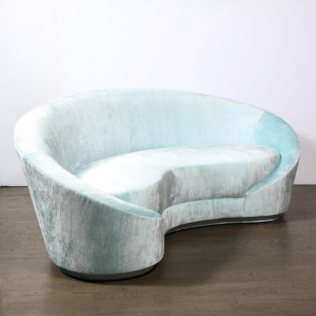 https://a.1stdibscdn.com/1940s-style-modernist-custom-sweeping-curved-sofa-in-aquamarine-velvet-for-sale-picture-13/f_7934/f_345446821685555441664/6R1A7487_master.jpg