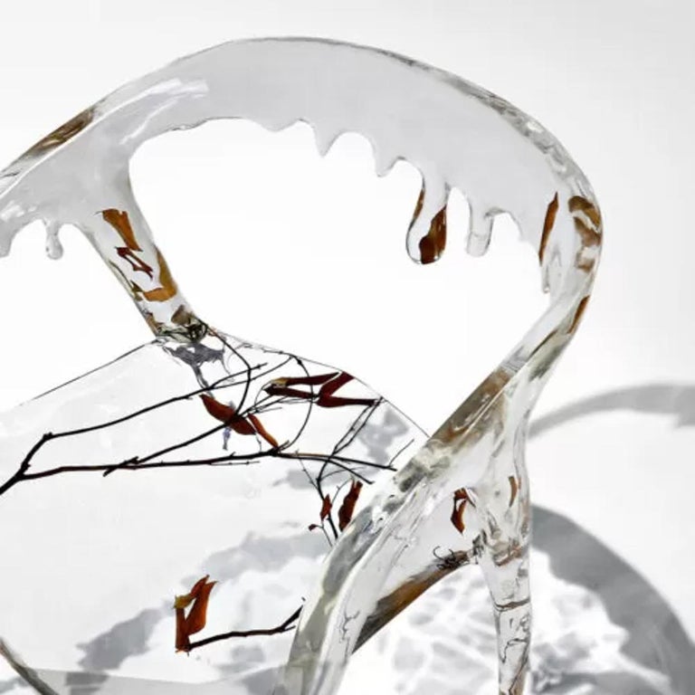 https://a.1stdibscdn.com/crystal-waterfall-armchair-for-sale-picture-7/f_98192/f_409143121722635955816/6_500x500_1280_master.jpg?width=768