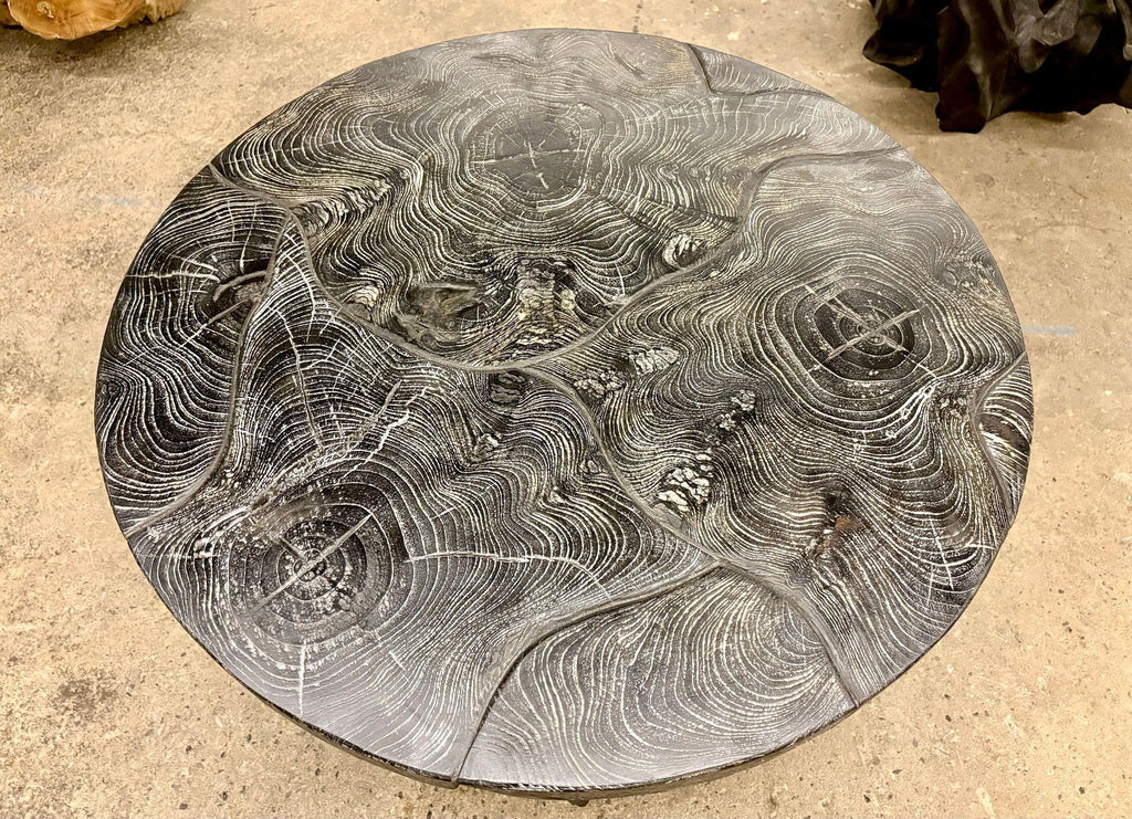https://a.1stdibscdn.com/organic-modern-round-black-coffee-table-special-lacquered-suar-wood-idn-2025-for-sale-picture-7/f_15532/f_465996321757444258549/6_IMG_5833_Kopie_master.jpeg