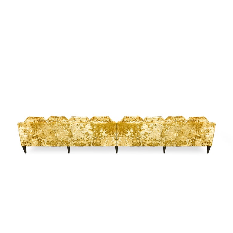 https://a.1stdibscdn.com/customizable-classic-sofa-with-crushed-velvet-and-shaped-back-pillows-for-sale-picture-6/f_21233/f_266271721640038098024/6_master.jpg?width=768