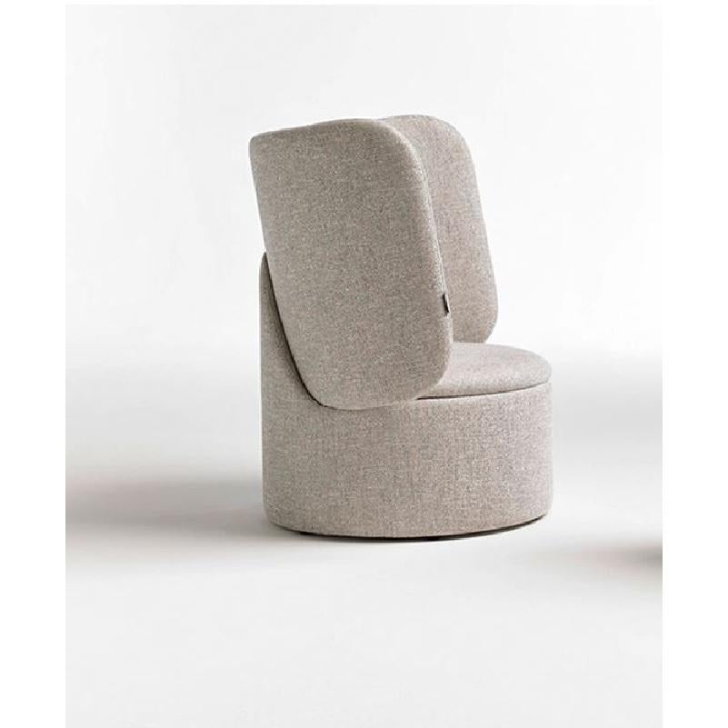 https://a.1stdibscdn.com/avant-garde-contemporary-lounge-chair-in-lipstick-red-velvet-for-sale-picture-12/f_27693/f_306448321664538816941/6_master.jpg