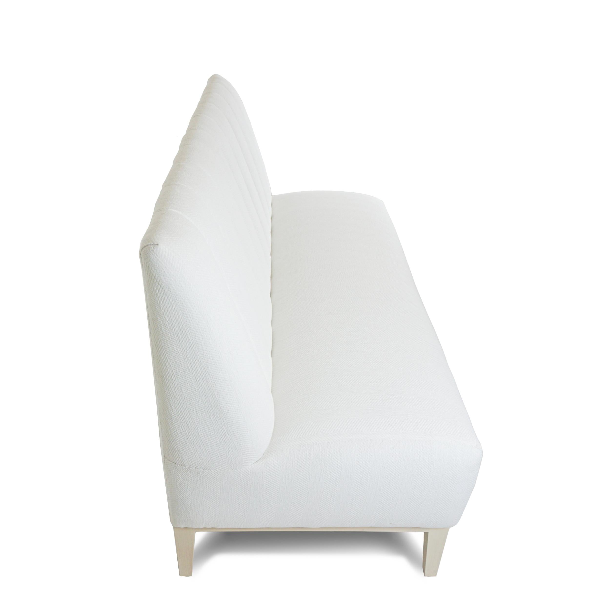 https://a.1stdibscdn.com/channel-tufted-banquette-sofa-for-sale-picture-6/f_21233/1612543655504/6_master.jpg