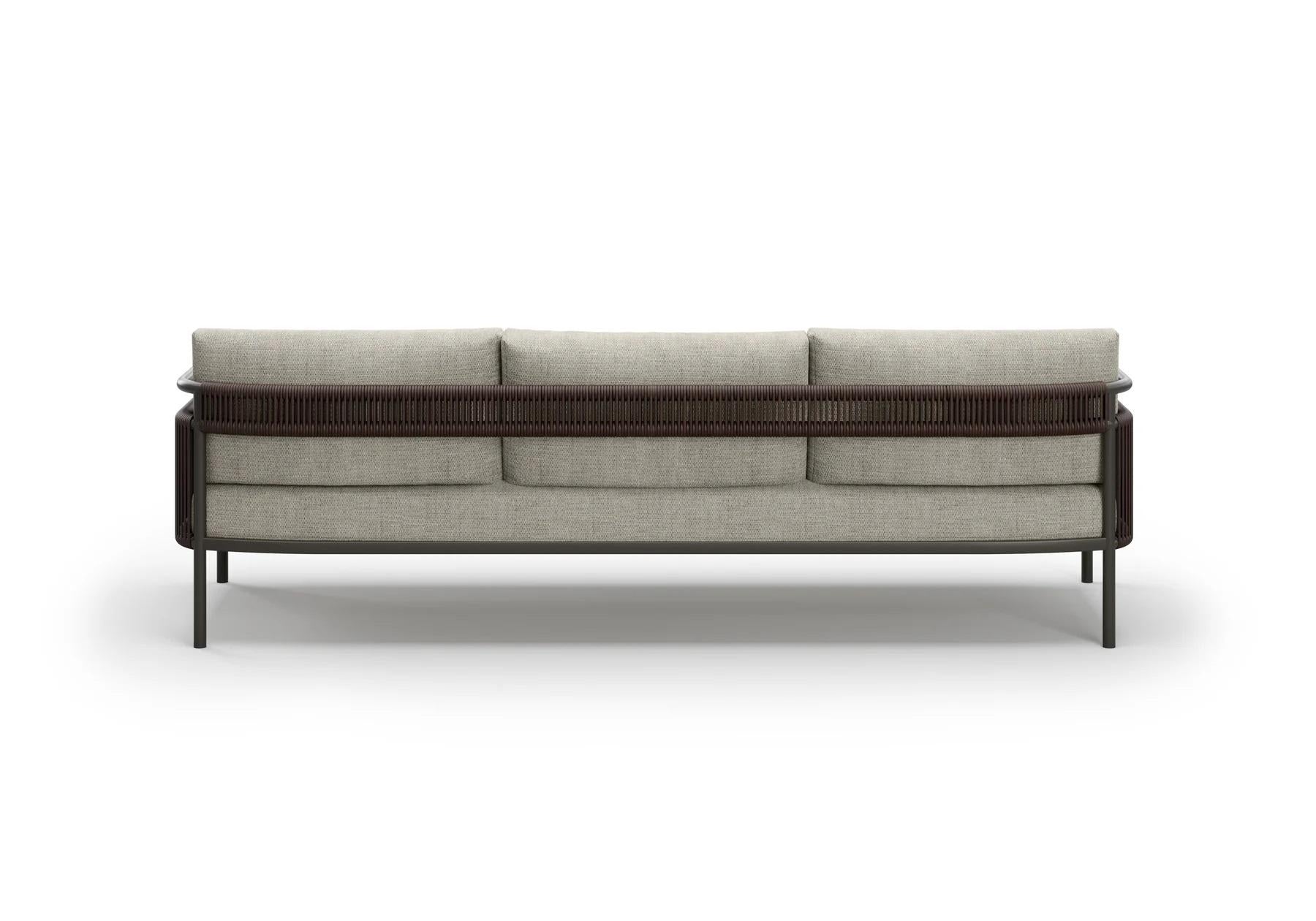 https://a.1stdibscdn.com/link-terra-wicker-and-powder-coated-aluminum-three-seater-outdoor-sofa-by-snoc-for-sale-picture-7/f_12192/f_452991821748970207842/6_master.jpg