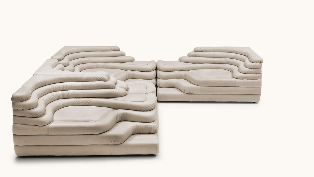 https://a.1stdibscdn.com/de-sede-ds-1025-09-terrazza-sofa-in-perla-upholstery-by-ubald-klug-for-sale-picture-6/22569652/f_324455621674811231862/6_master.jpg